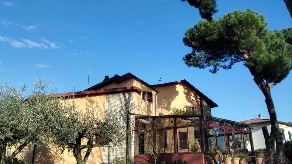 B&B Villa Acero Marina Di Carrara Bagian luar foto